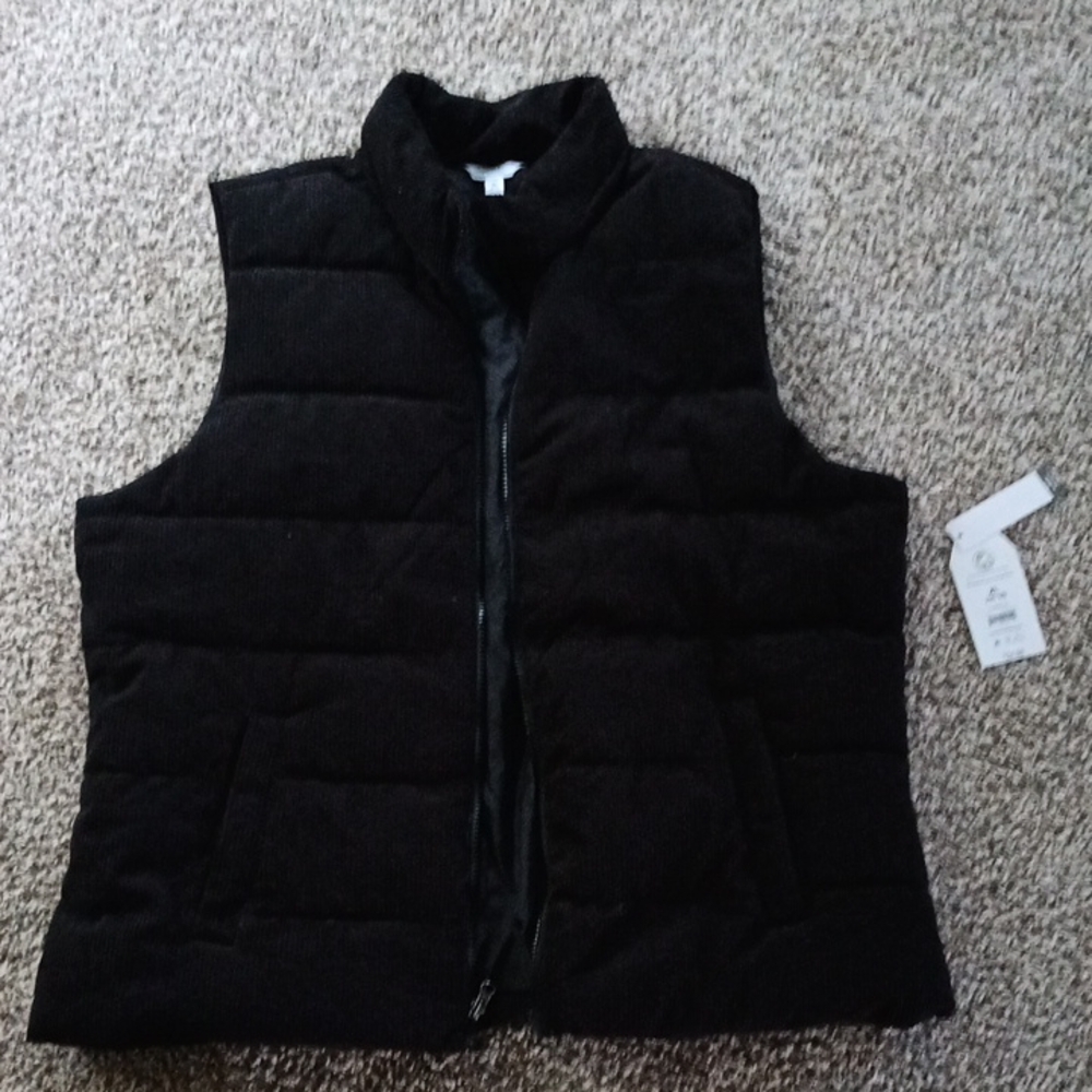 NWT Time And Tru Elegant Black Quilted Women's Vest